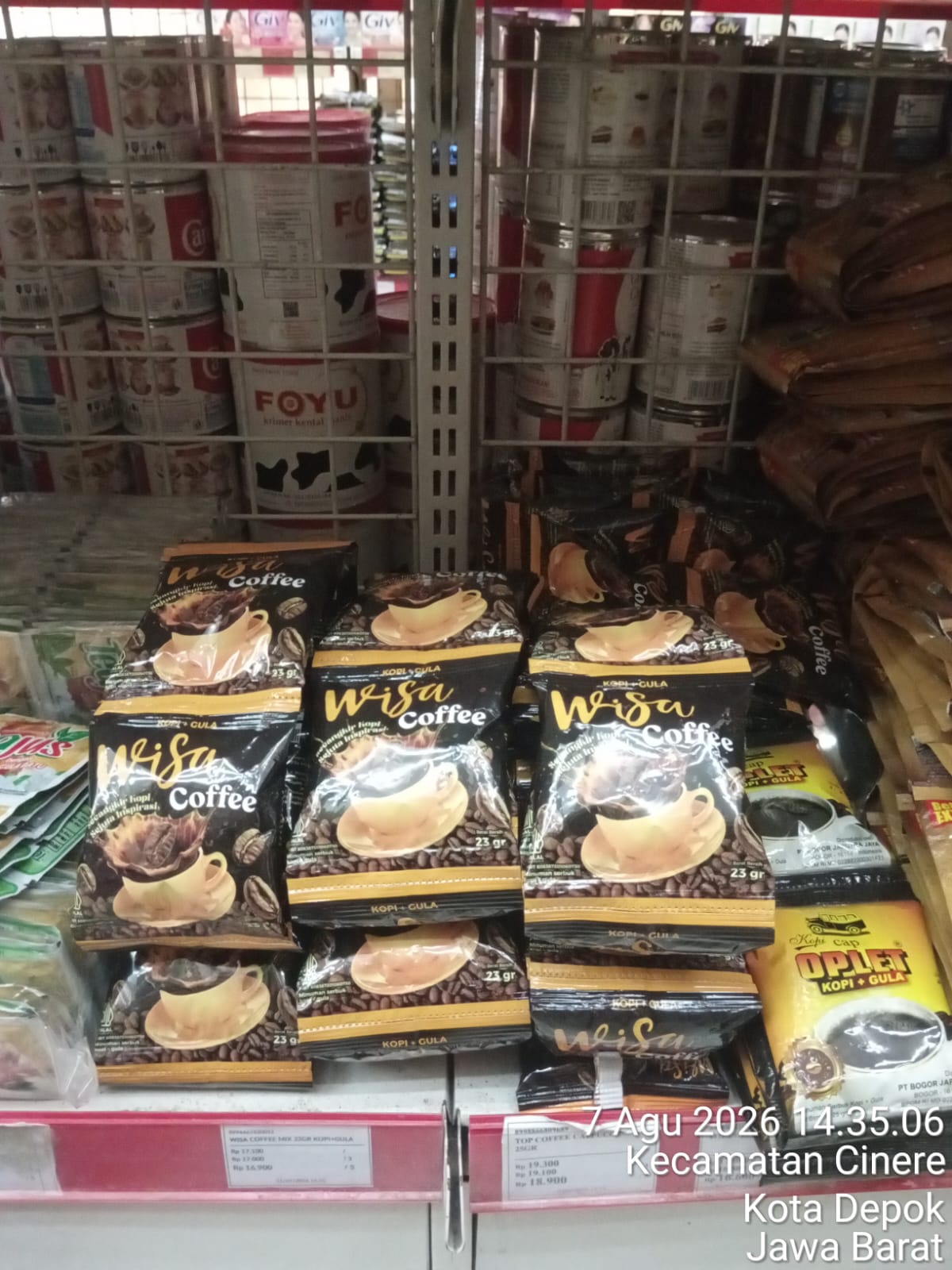 Rak Wisa Coffee di minimarket Cinere